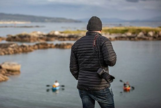 Canon RF 24-105 mm f/4 L IS USM - Putopisno fotografiranje - Čovjek na jezeru