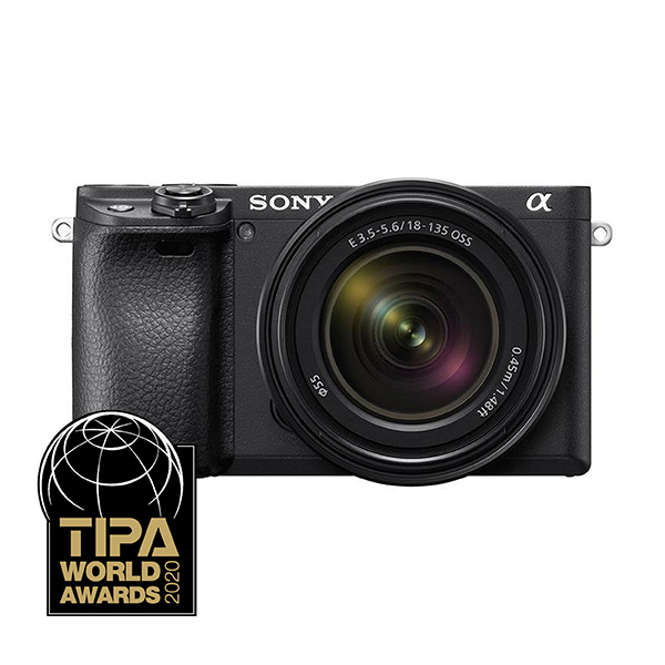 SONY Digitalni fotoaparat Alpha a6400 KIT E 18-135mm, f/3.5-5.6 OSS Lens